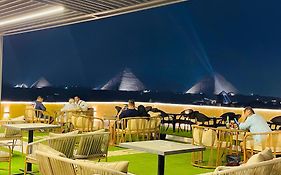 Golden Mask Pyramids Inn